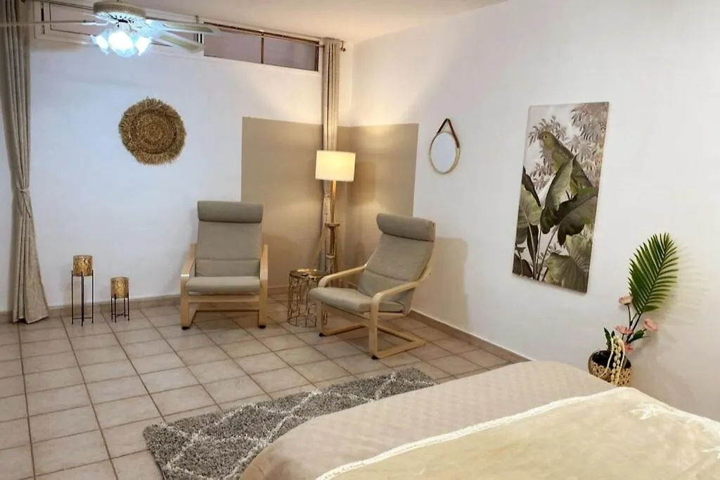 Сasa de vacaciones Spacious Villa 500 M From The Sea! Playa Del Duque Costa Adeje  España
