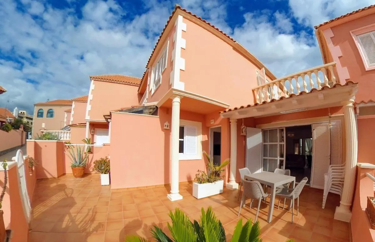 Spacious Villa 500 M From The Sea! Playa Del Duque Costa Adeje  Španělsko