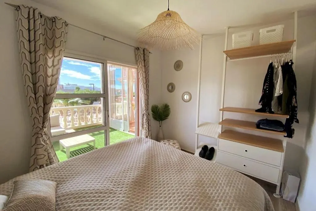 אדחה Spacious Villa 500 M From The Sea! Playa Del Duque 0*,  ספרד
