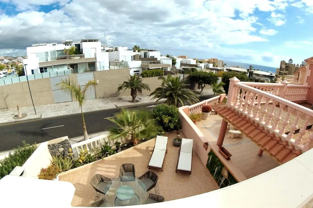 בית נופש אדחה Spacious Villa 500 M From The Sea! Playa Del Duque