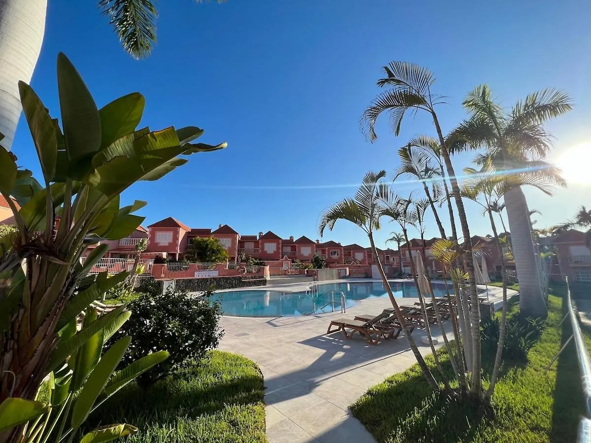 Spacious Villa 500 M From The Sea! Playa Del Duque Costa Adeje  0*, Costa Adeje (Tenerife) Španělsko