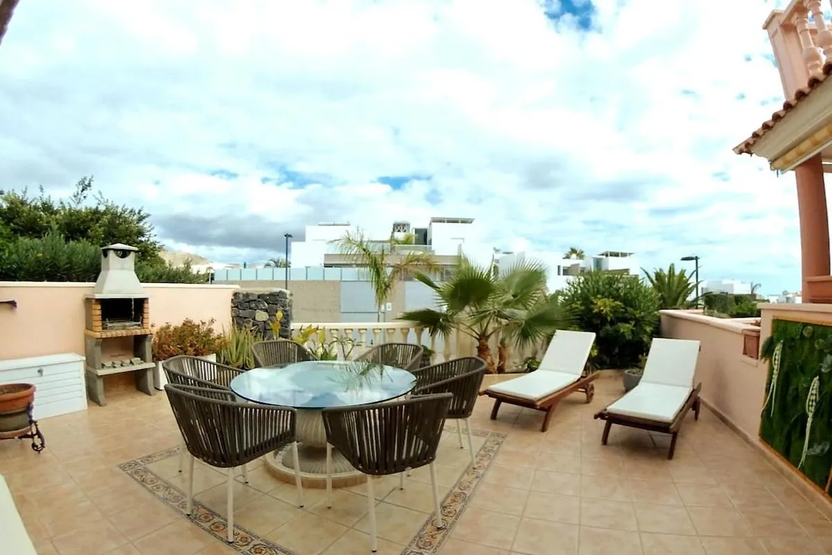 Spacious Villa 500 M From The Sea! Playa Del Duque Costa Adeje  Spanien